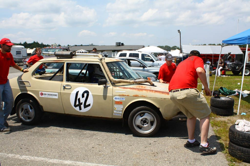 Illustration for article titled The 24 Hours Of LeMons New England 2009 Über Gallery, Part 2